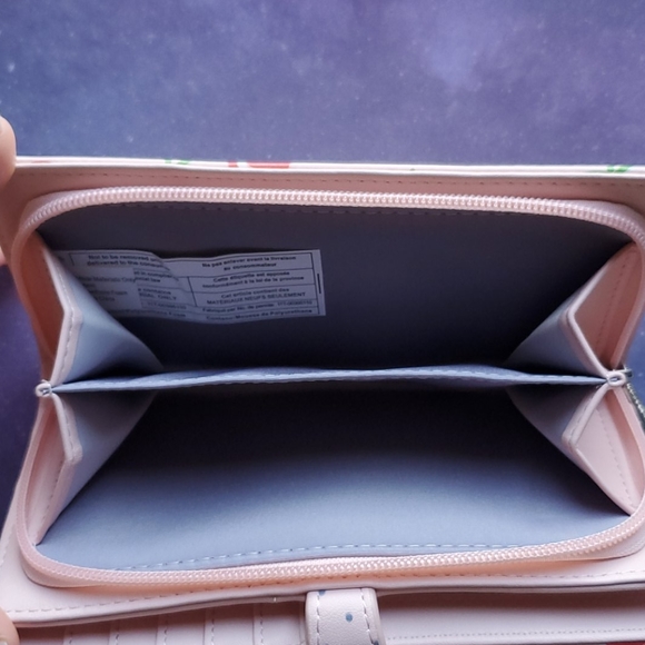 Sold - Picture 4 of 8